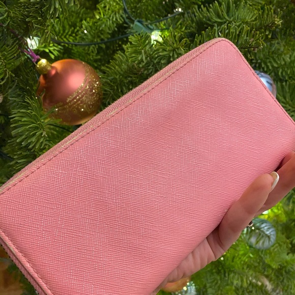 Prada leather pink wallet. Authentic - Picture 7 of 7